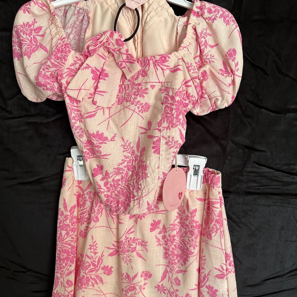 Paisley Lane girls 3 piece linen blend set skirt set, girls size 8